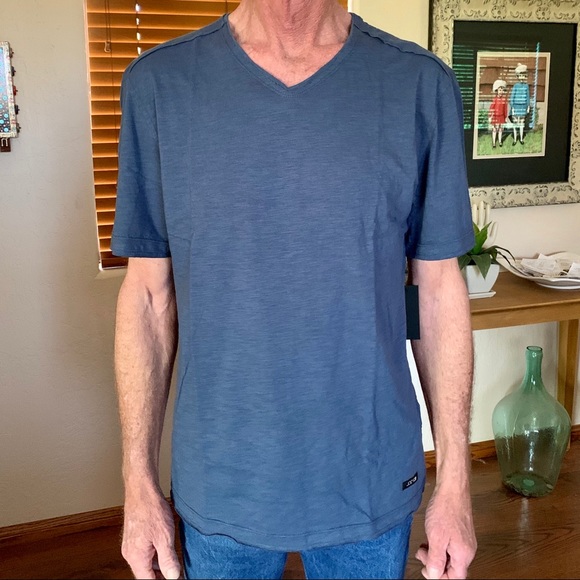 Joe’s Jeans raw edge lightweight blue T-shirt - Picture 2 of 7